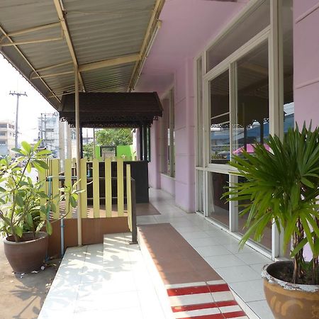 ซิลเวอร์ ลีฟ Hotel อุดรธานี ภายนอก รูปภาพ